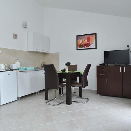 Vila Lucice Petrovac Ngoại thất bức ảnh