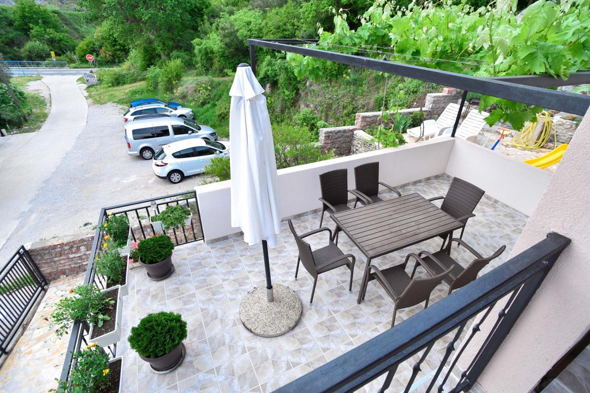 Vila Lucice Petrovac Ngoại thất bức ảnh