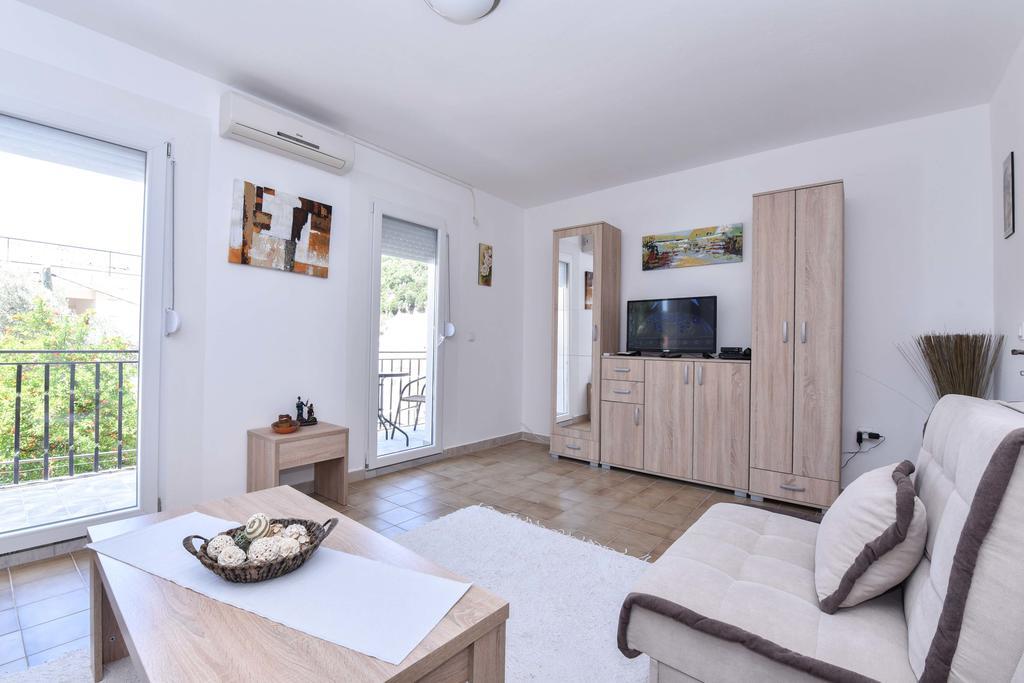 Vila Lucice Petrovac Ngoại thất bức ảnh