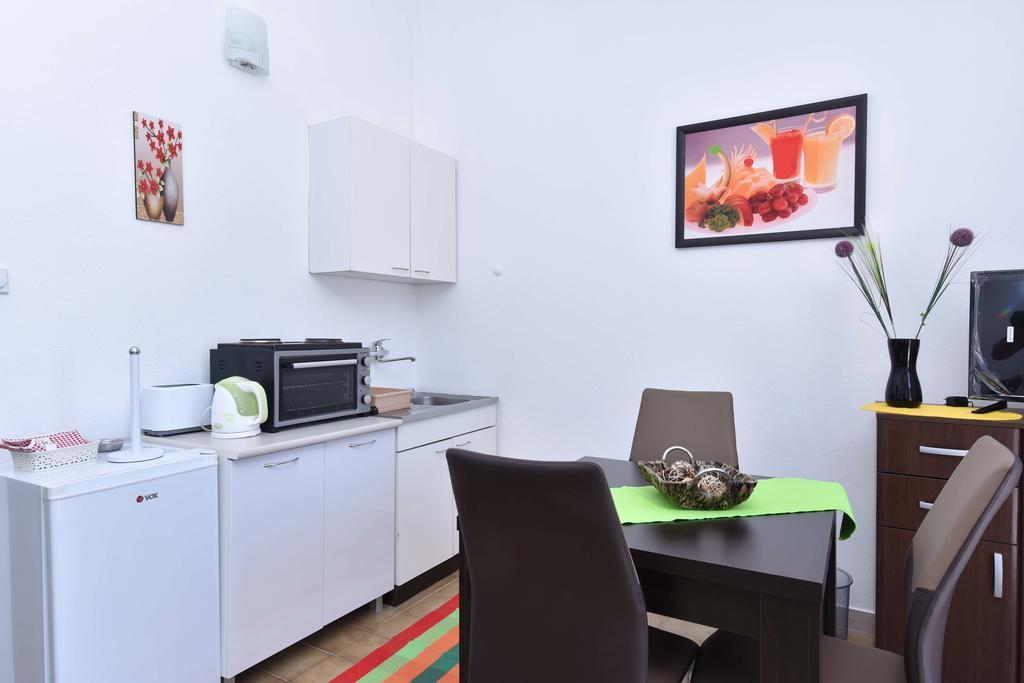 Vila Lucice Petrovac Ngoại thất bức ảnh