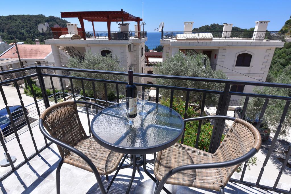 Vila Lucice Petrovac Ngoại thất bức ảnh
